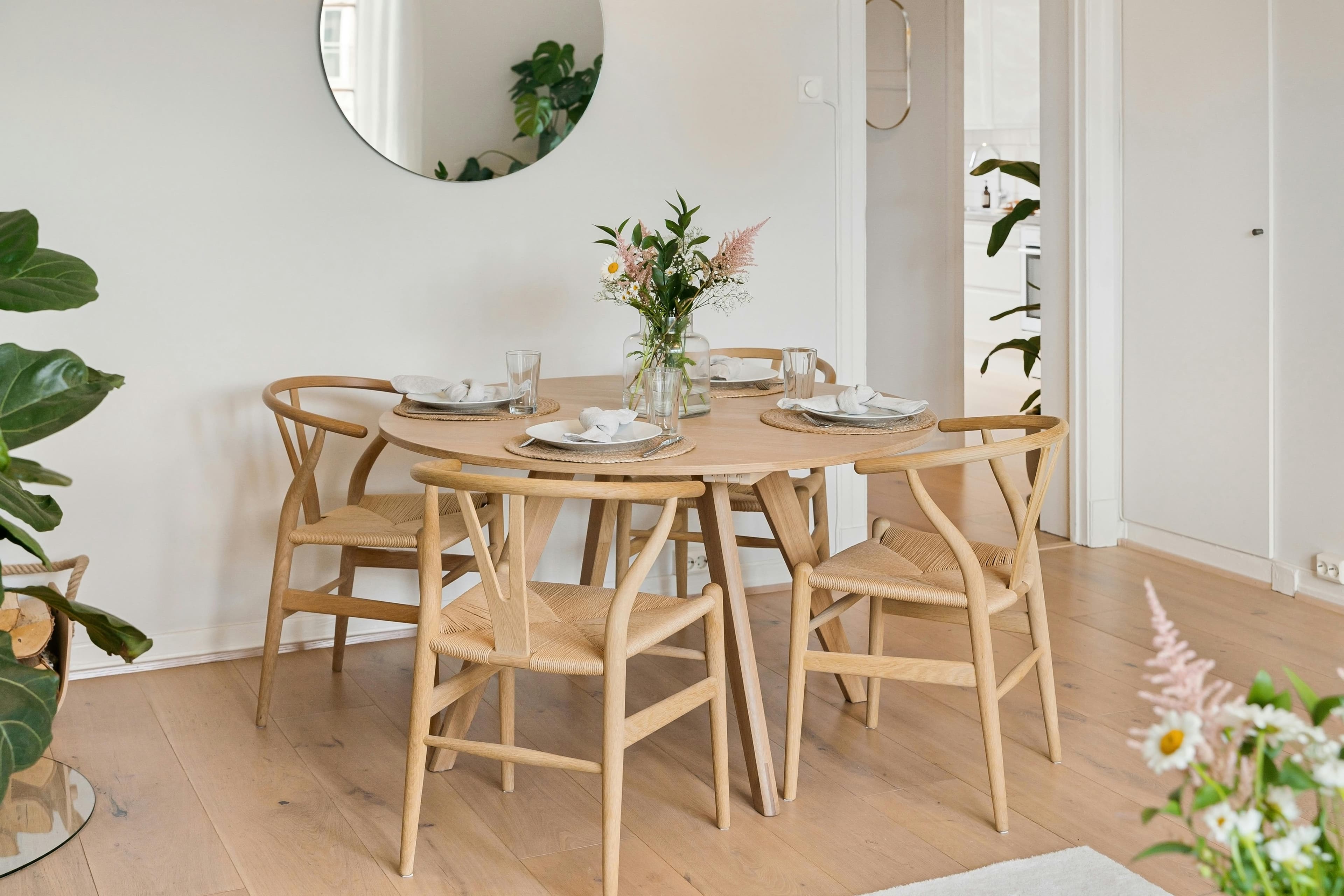 Wishbone Chair | CH24 full image